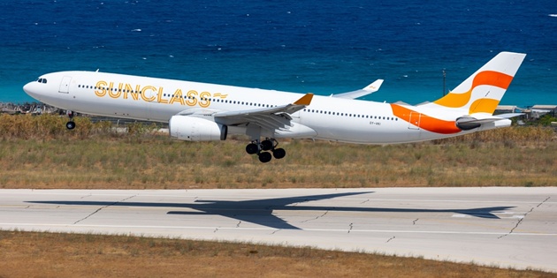 Gazipaşa’ya İnemeyen İki Uçak Antalya’ya Yönlendirildi